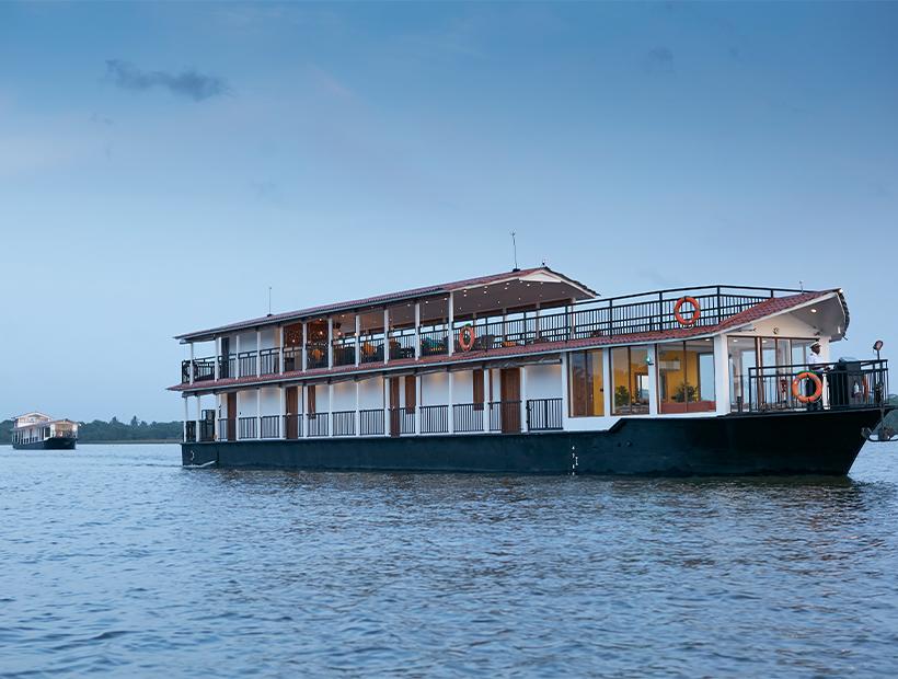 Premium & Luxury houseboats in Sri Lanka - Charters by Debug Auto Exclusive. 